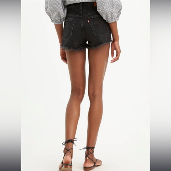 NWOT Levi’s 501 High Rise Shorts - Picture 2 of 5